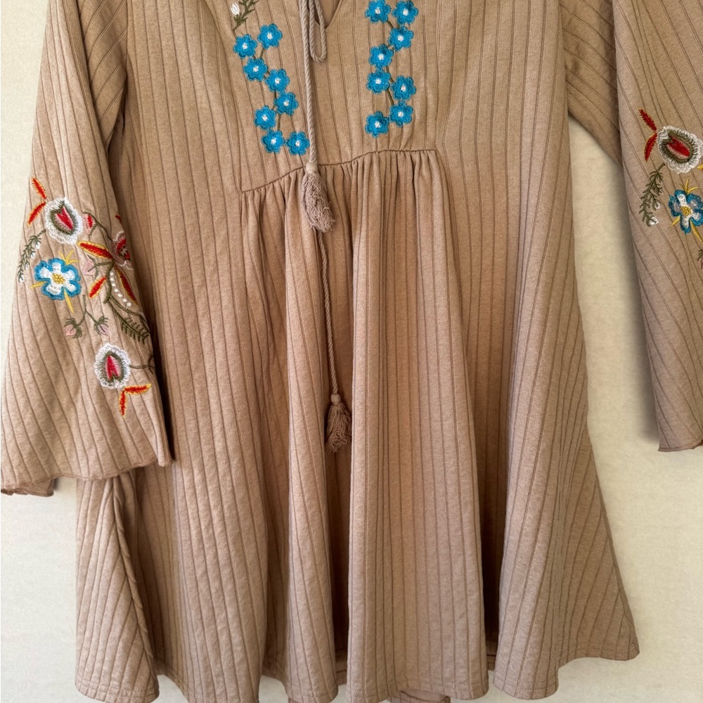 BohoBeauRoseBoutique Embroidered Tan Blouse - Picture 5 of 7